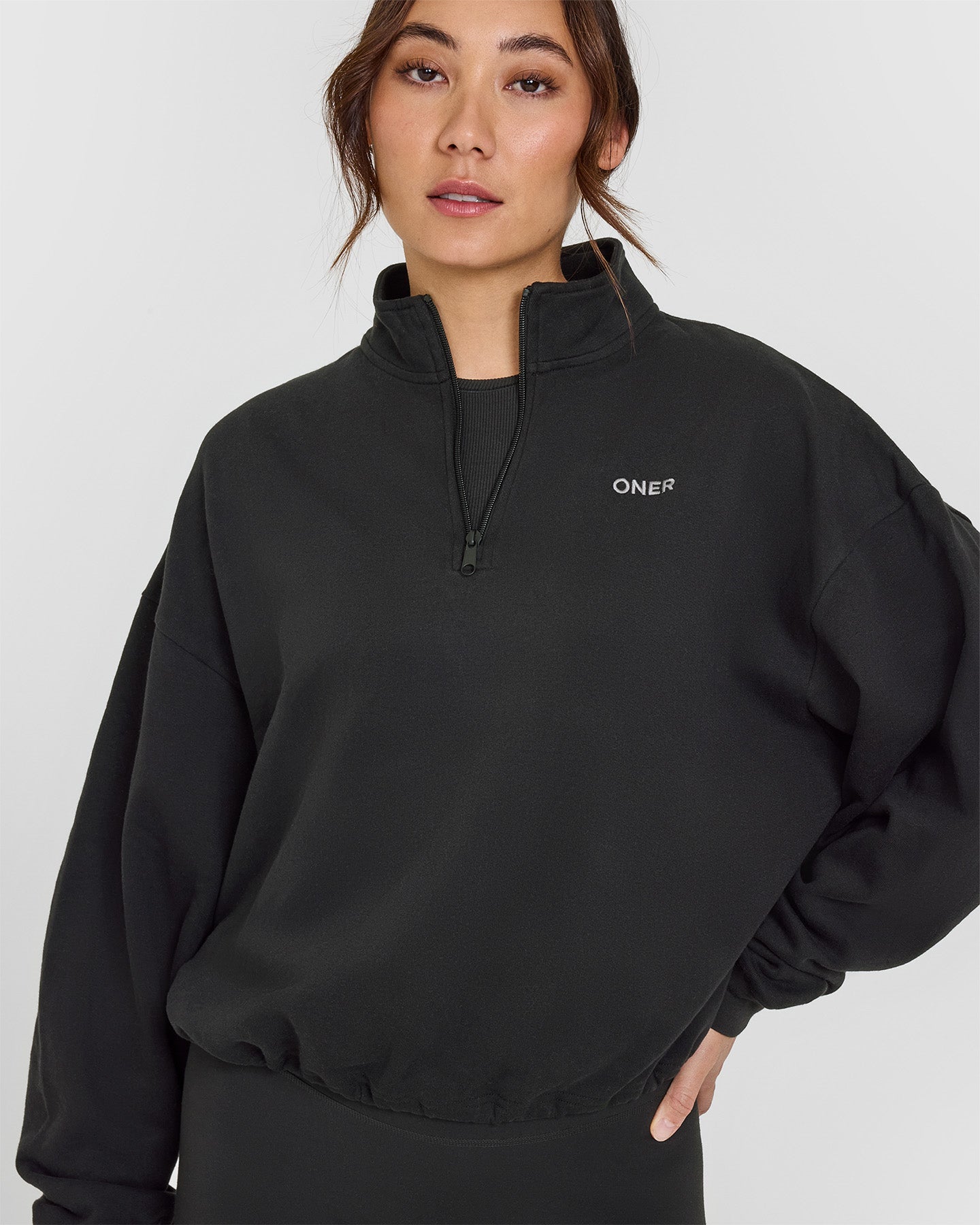 Mid Weight 1/4 Zip Sweatshirt - Black