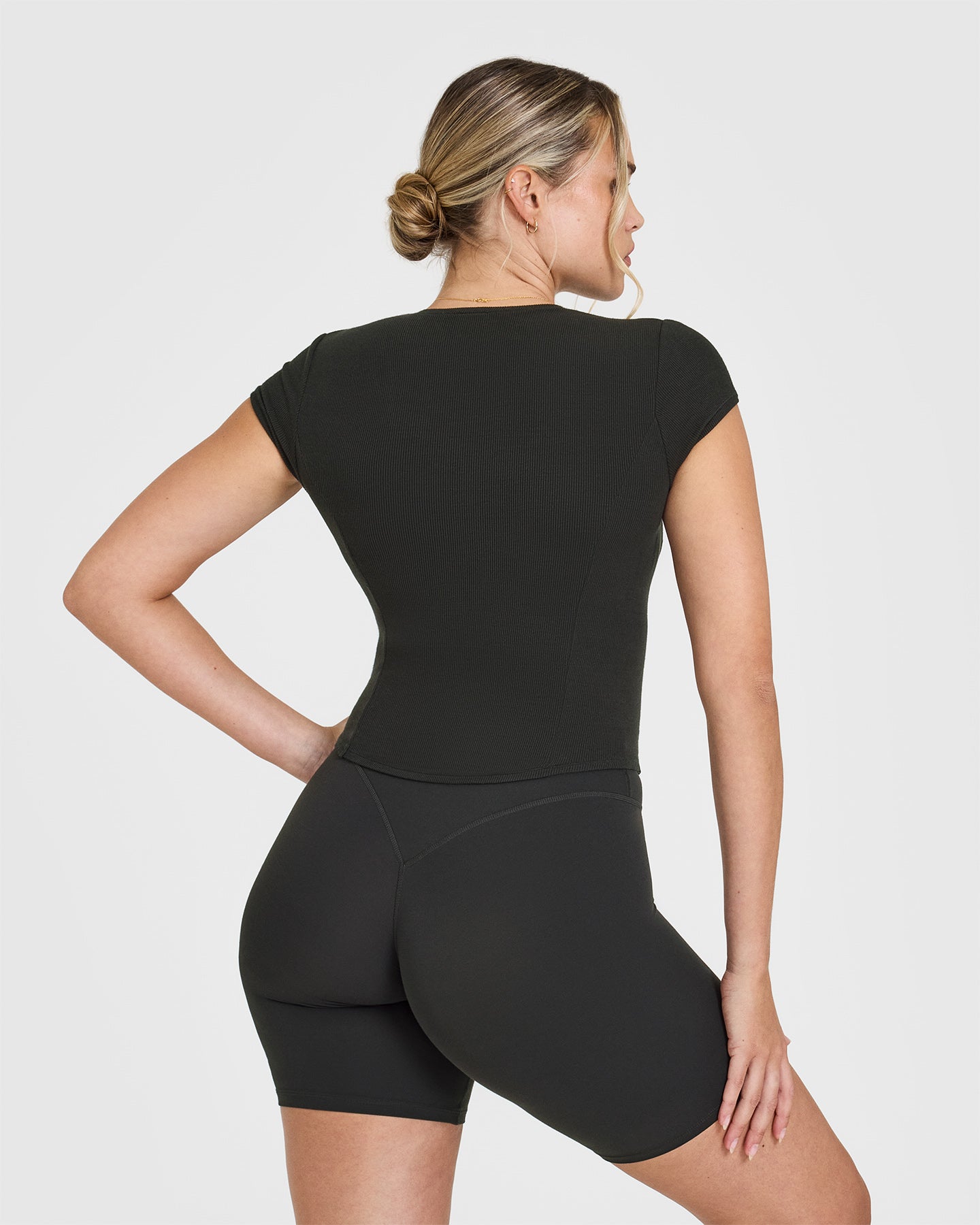 Mellow Rib Mid T-Shirt - Soft Black