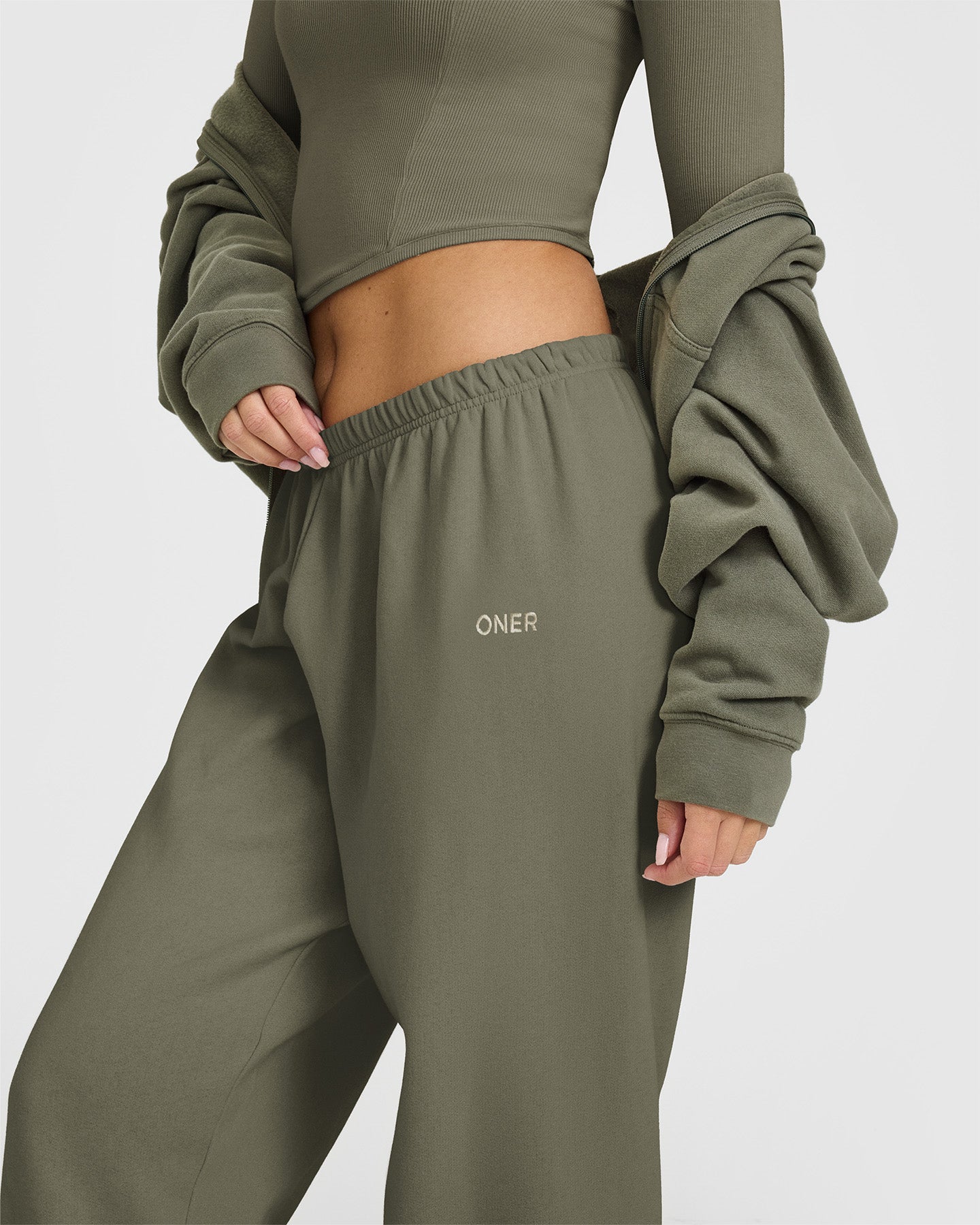 Mid Weight Jogger - Alpine Green