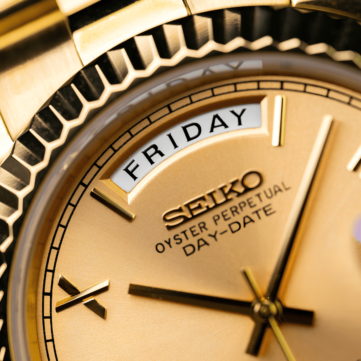 Seiko Mod Day-Date Full Gold
